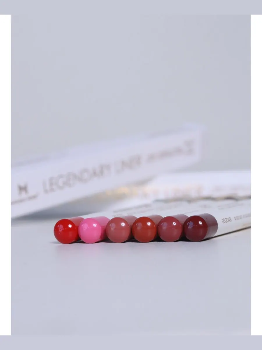 Карандаш для губ Legendary Lip Liner, 0,04 унции Natasha Moor, цвет spotlight — изображение 4 из 4