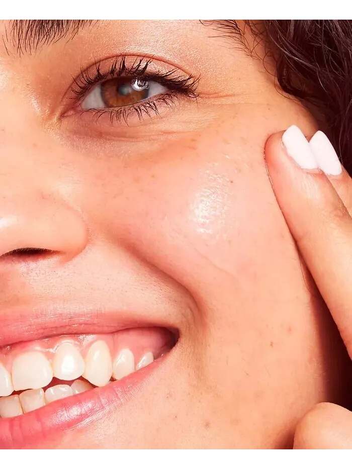 Сыворотка It Cosmetics — Bye Bye Dark Spots % концентрированная для дермы с ниацинамидом — изображение 7 из 8
