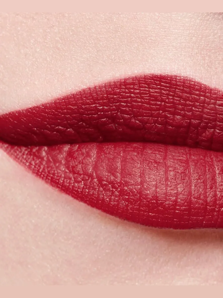 Матовая бархатная помада Rouge Allure Velvet Luminous Matte Lip Color, 0,12 унции CHANEL, 58 Rouge — изображение 4 из 4