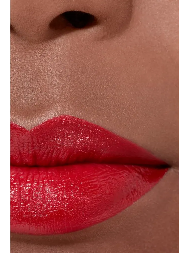 Губная помада Chanel Rouge Allure L’extrait, 854 rouge puissant, 2 г — изображение 4 из 5