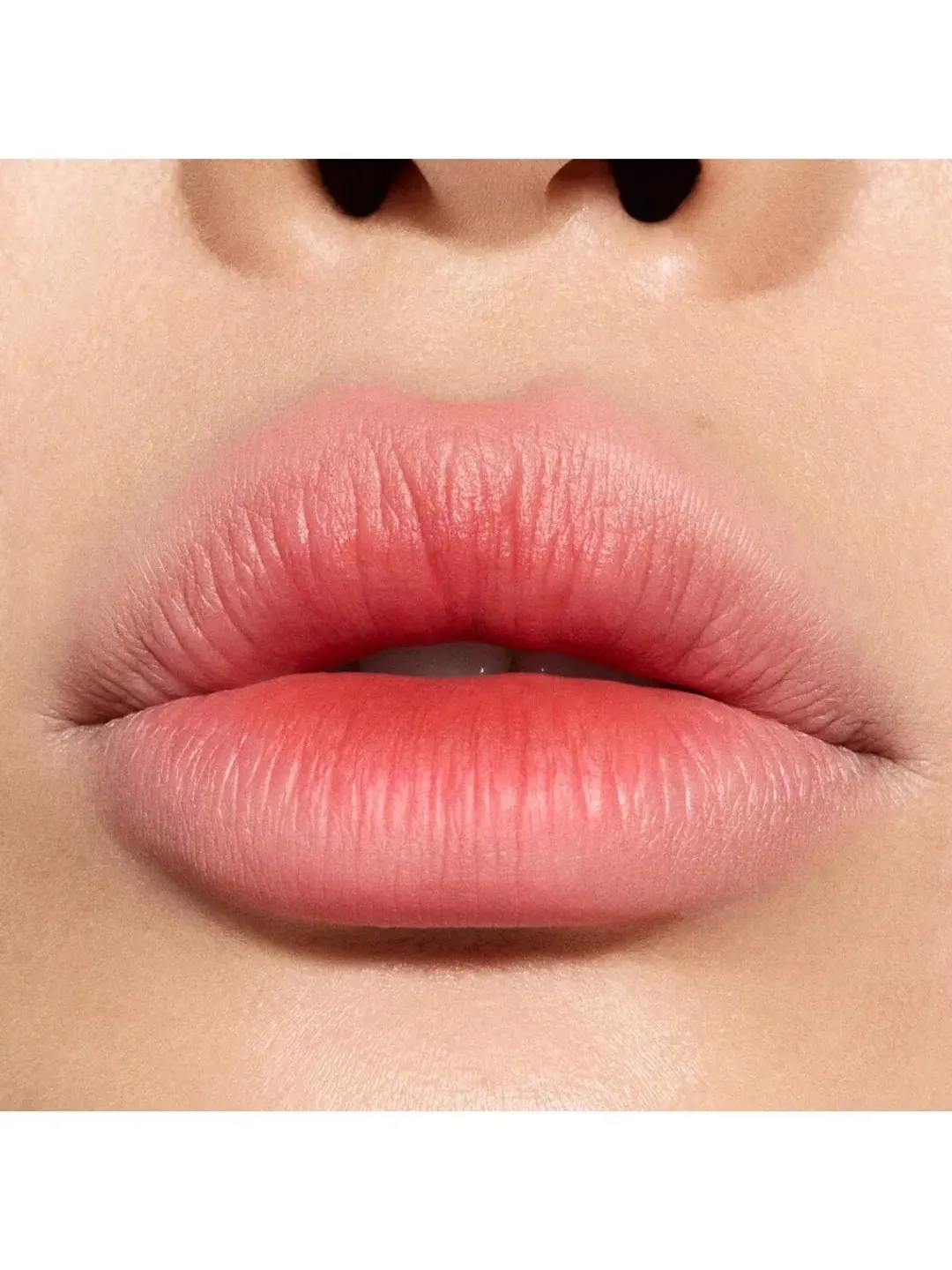 Губная помада MAC Powder Kiss Hazy Matte, Devoted to Chili, 3.5 г — изображение 3 из 7