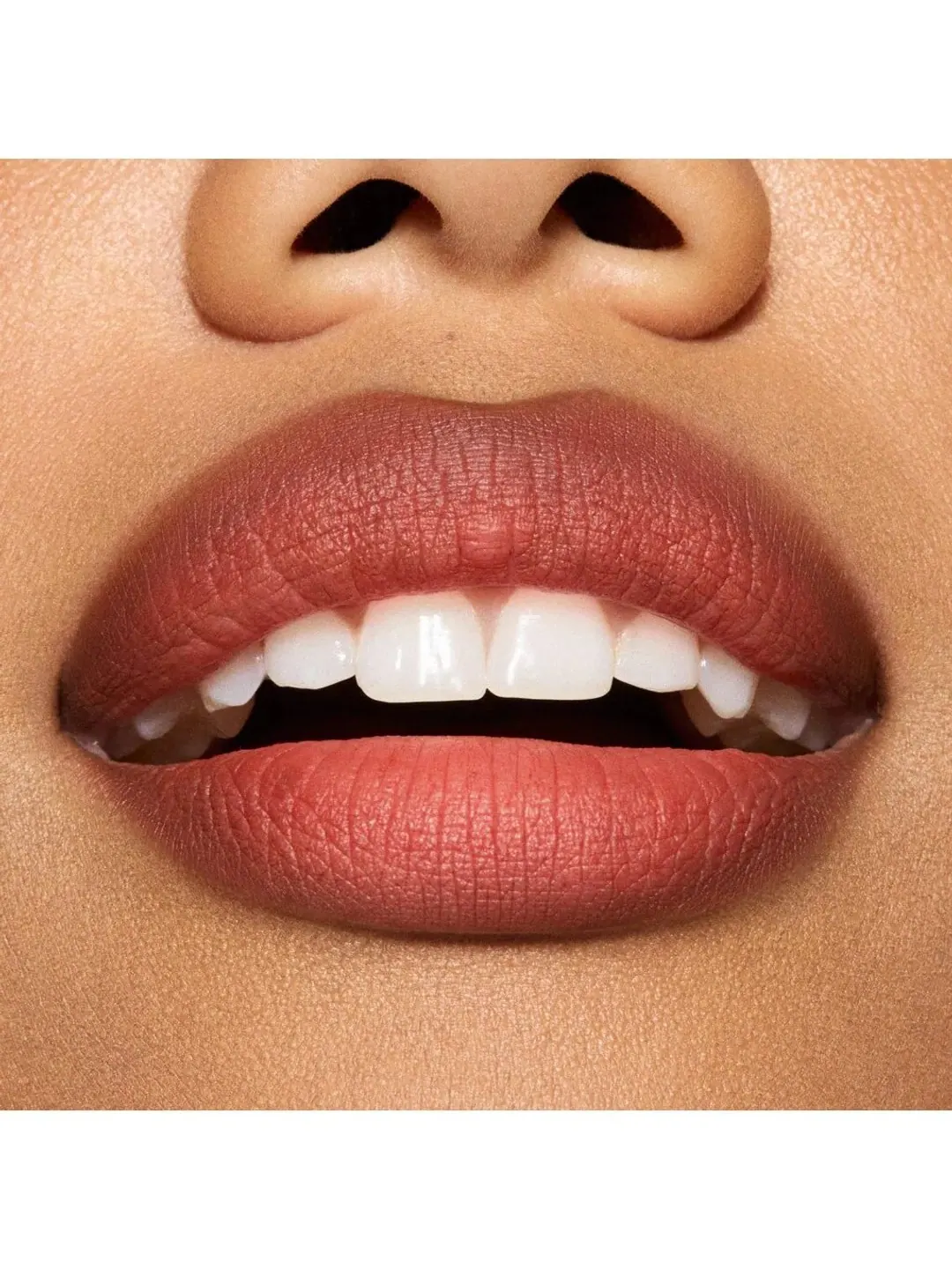 Губная помада MAC Powder Kiss Hazy Matte, Devoted to Chili, 3.5 г — изображение 4 из 7