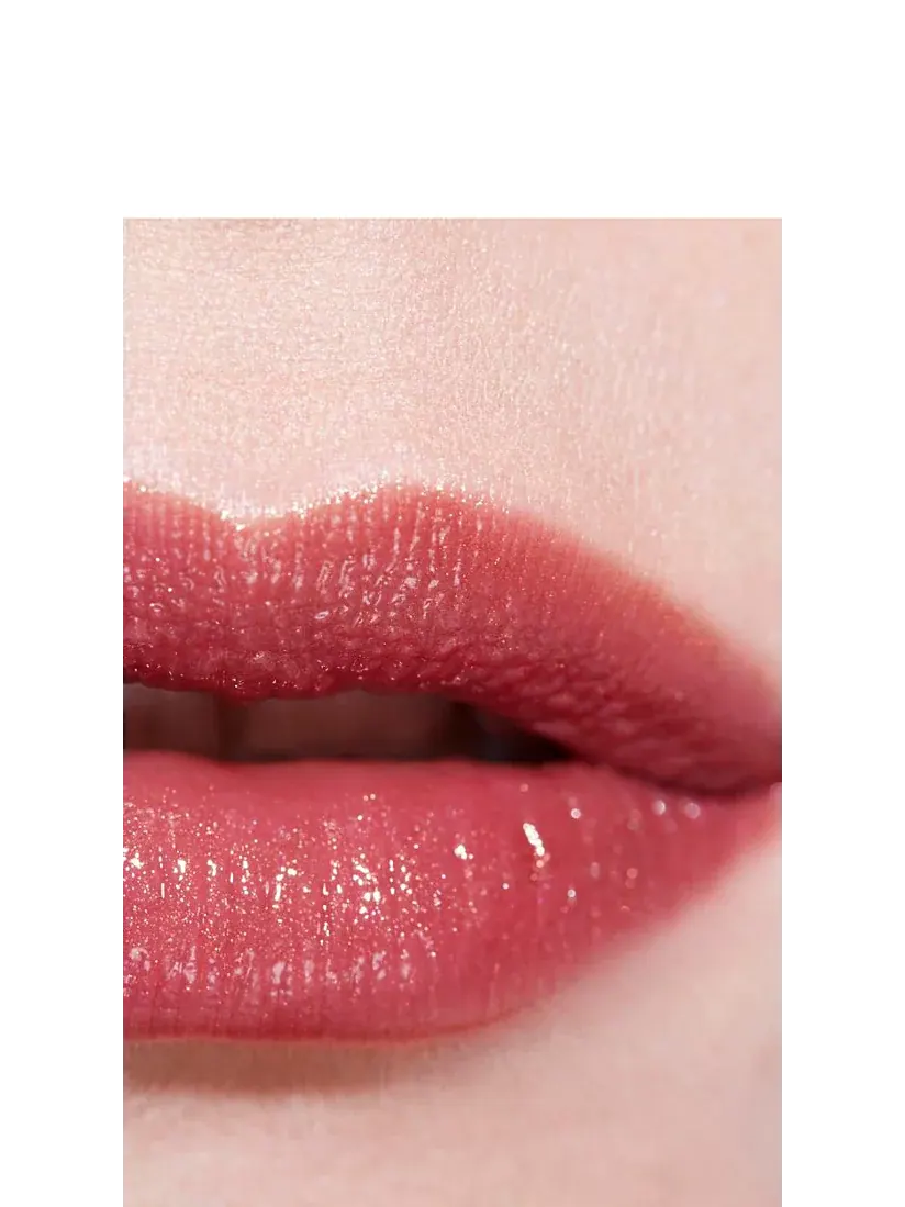 Chanel Rouge Coco Flash: Увлажняющий бальзам для губ, оттенок 82 Live — изображение 6 из 8