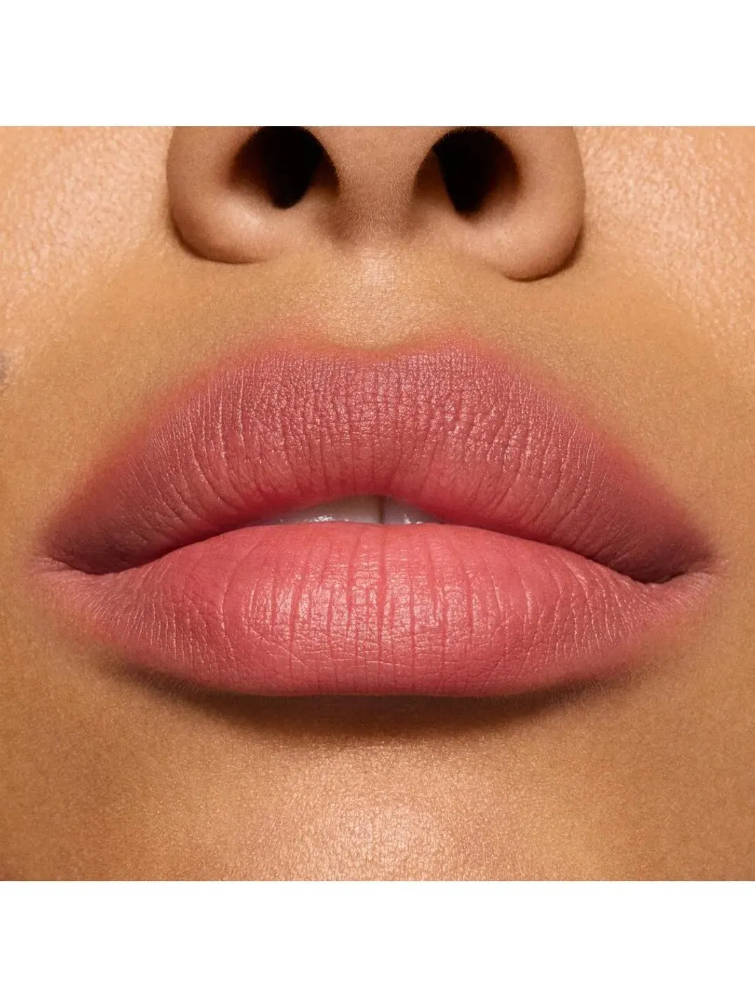Губная помада MAC Powder Kiss Hazy Matte, Stay Curious, 3.5 г — изображение 4 из 7