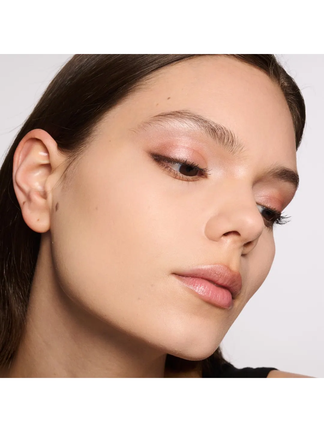 Пудра MAC Mineralize Skinfinish Natural, medium, 10 гр — изображение 4 из 5