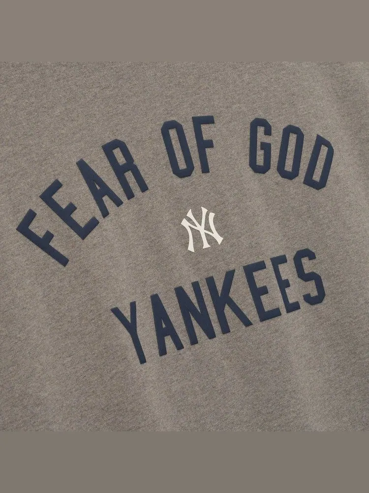 Футболка Fear of God Essentials Yankees 90s Tee, Homestead Heather — изображение 3 из 3, бежевый