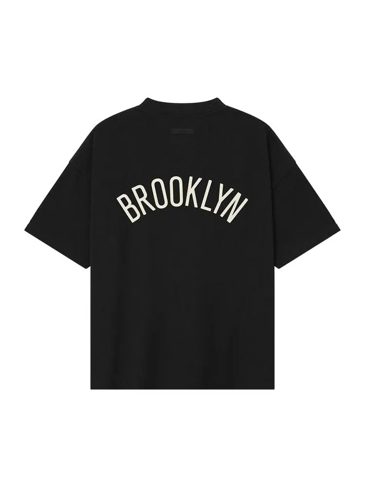 Футболка Fear of God Essentials Nets 90s Tee — изображение 2 из 3, черный