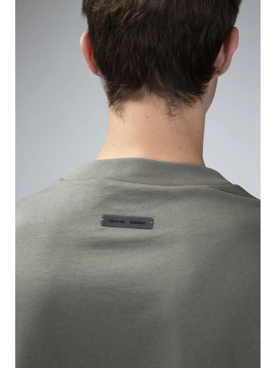 Футболка Fear of God Essentials 90s Fit — изображение 6 из 7, зеленый