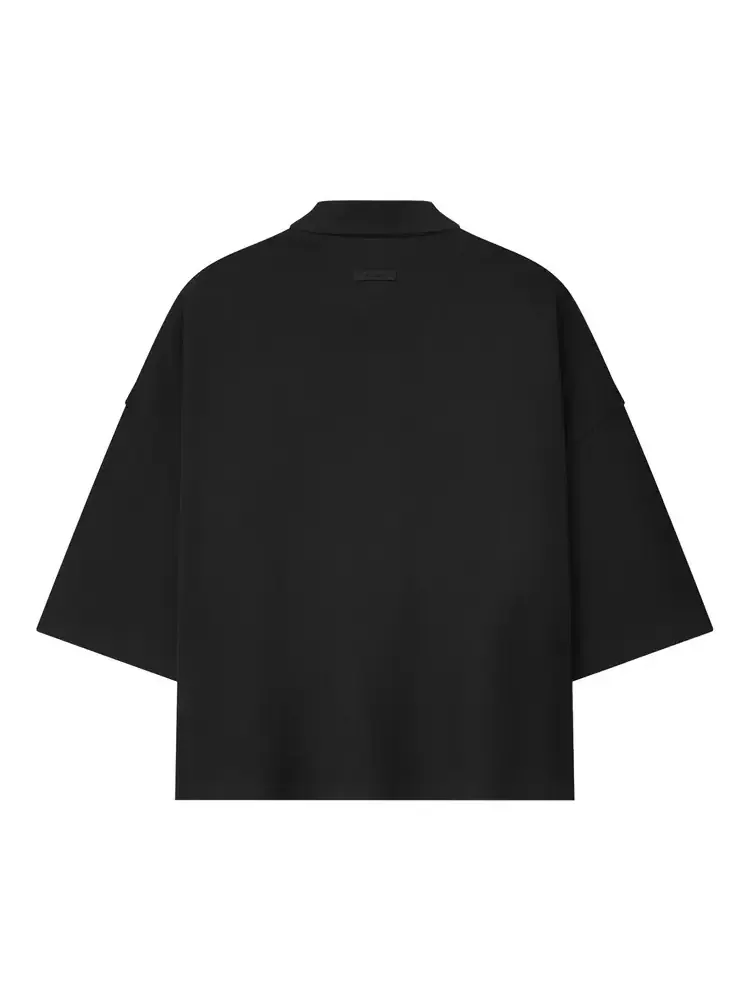 Укороченная рубашка-поло Fear of God Essentials Signature 90 — изображение 2 из 2, черный