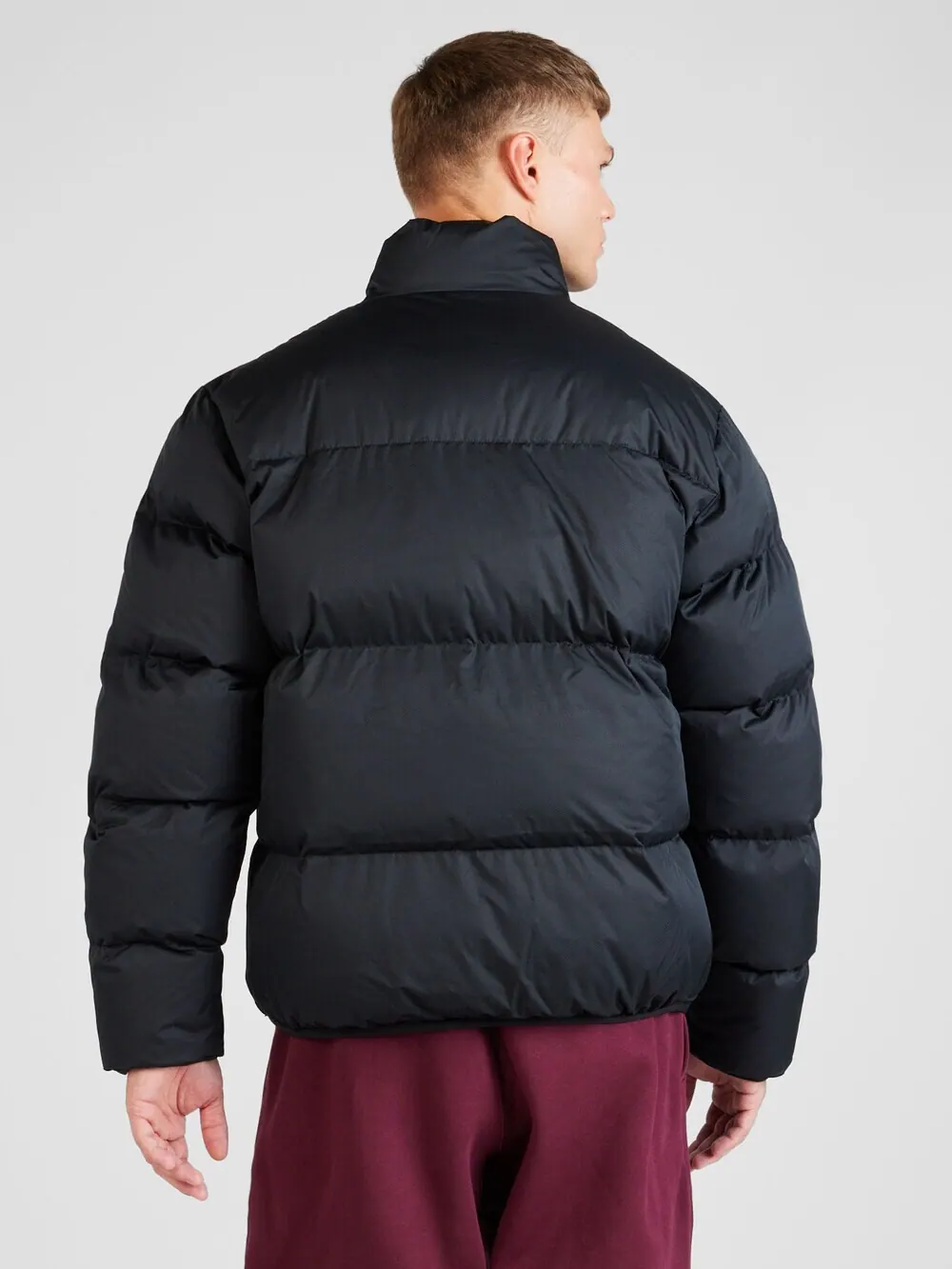 Куртка Nike Sportswear Club Winter — изображение 4 из 4, черный