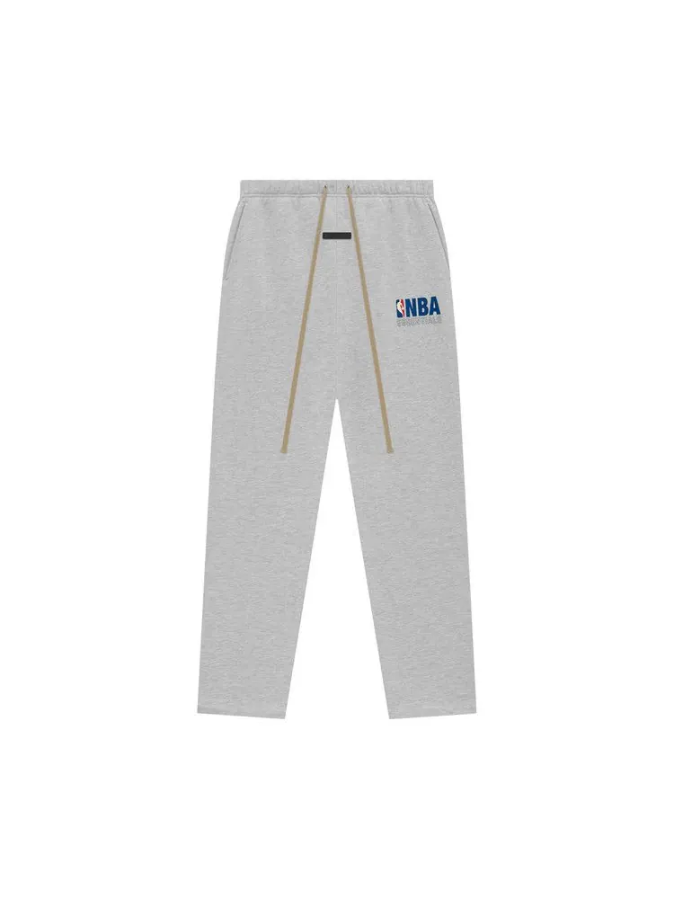 Спортивные брюки Fear of God Essentials x NBA Relaxed Sweatpant — изображение 1 из 1, этер