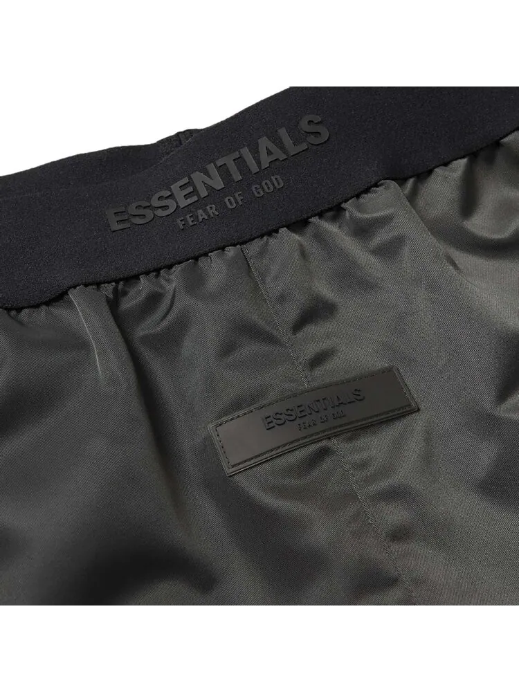Брюки Fear of God Essentials Relaxed Trouser 'Iron' — изображение 2 из 2, черный
