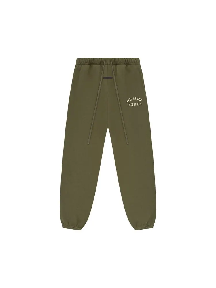 Спортивные брюки Fear of God Essentials Fleece Sweatpant Military — изображение 1 из 2, зеленый