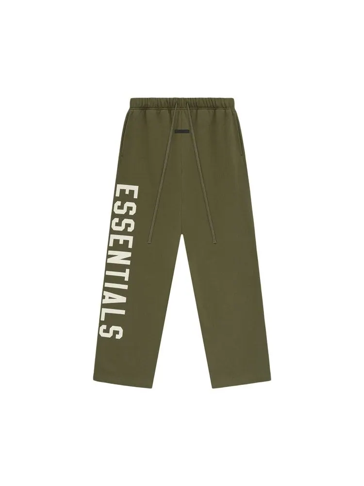 Спортивные брюки Fear of God Essentials Fleece Relaxed Sweatpant — изображение 1 из 2, оливковый