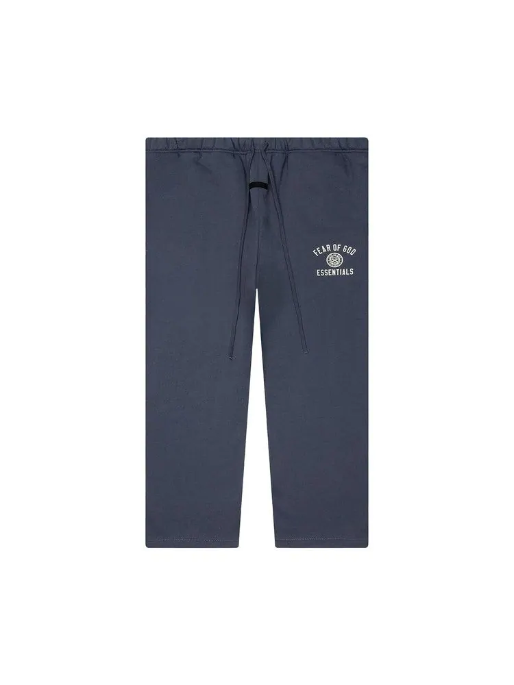 Спортивные брюки Fear of God Essentials Fleece Relaxed Sweatpant — изображение 1 из 2, морской