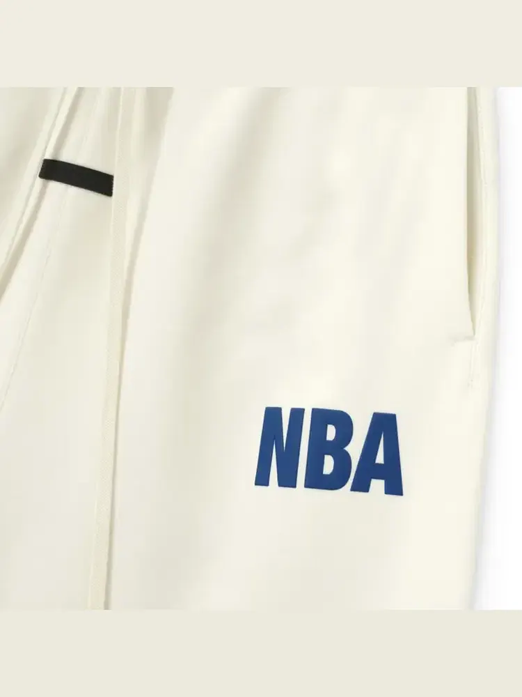 Спортивные штаны Fear of God Essentials NBA Lounge Sweatpant — изображение 3 из 3, белый