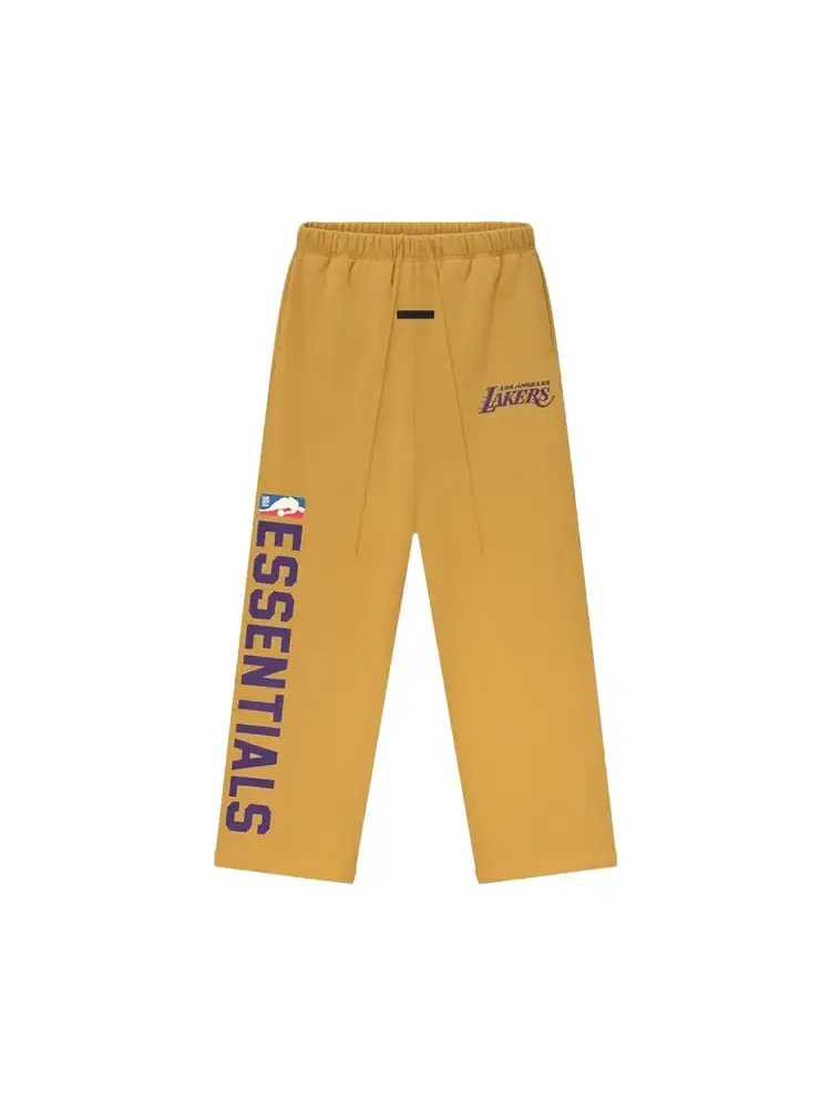 Спортивные штаны Fear of God Essentials x NBA Lakers Lounge — изображение 1 из 2, желтый