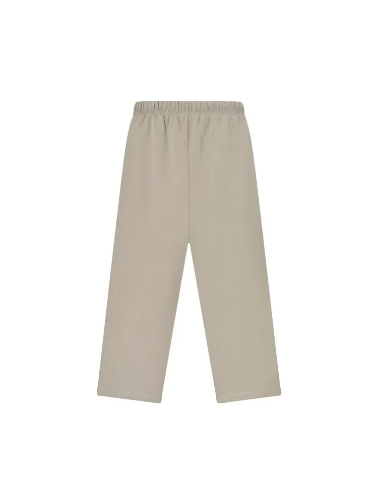 Спортивные брюки Fear of God Essentials Lounge Fleece Sweatpant — изображение 2 из 2, древесный