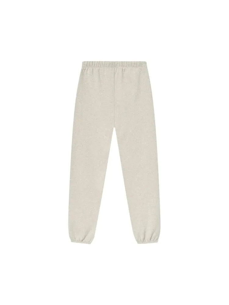 Спортивные брюки Fear of God Essentials Relaxed Sweatpant, Heather Stone — изображение 2 из 2, серый