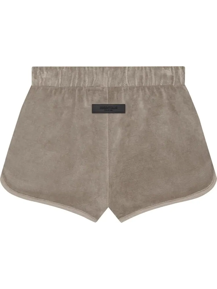 Шорты Fear of God Essentials Beach Short 'Desert Taupe' — изображение 1 из 2, серый