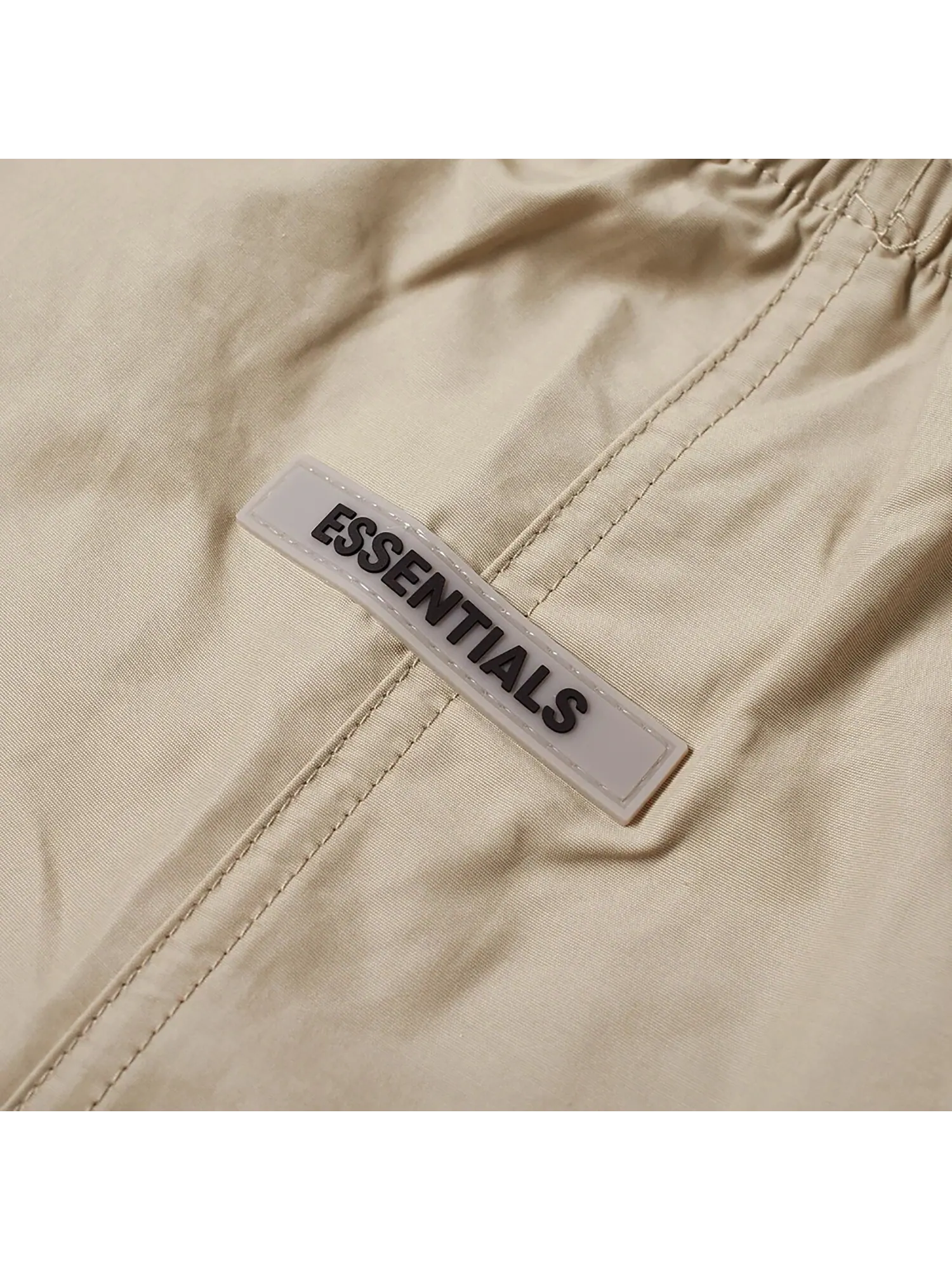 Fear of God Essentials Volley Short — изображение 2 из 2, оливковый
