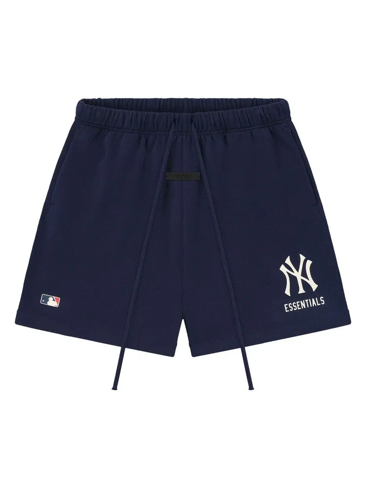 Спортивные шорты Fear of God Essentials Yankees Classic Sweatshort — изображение 1 из 3, темно-синий