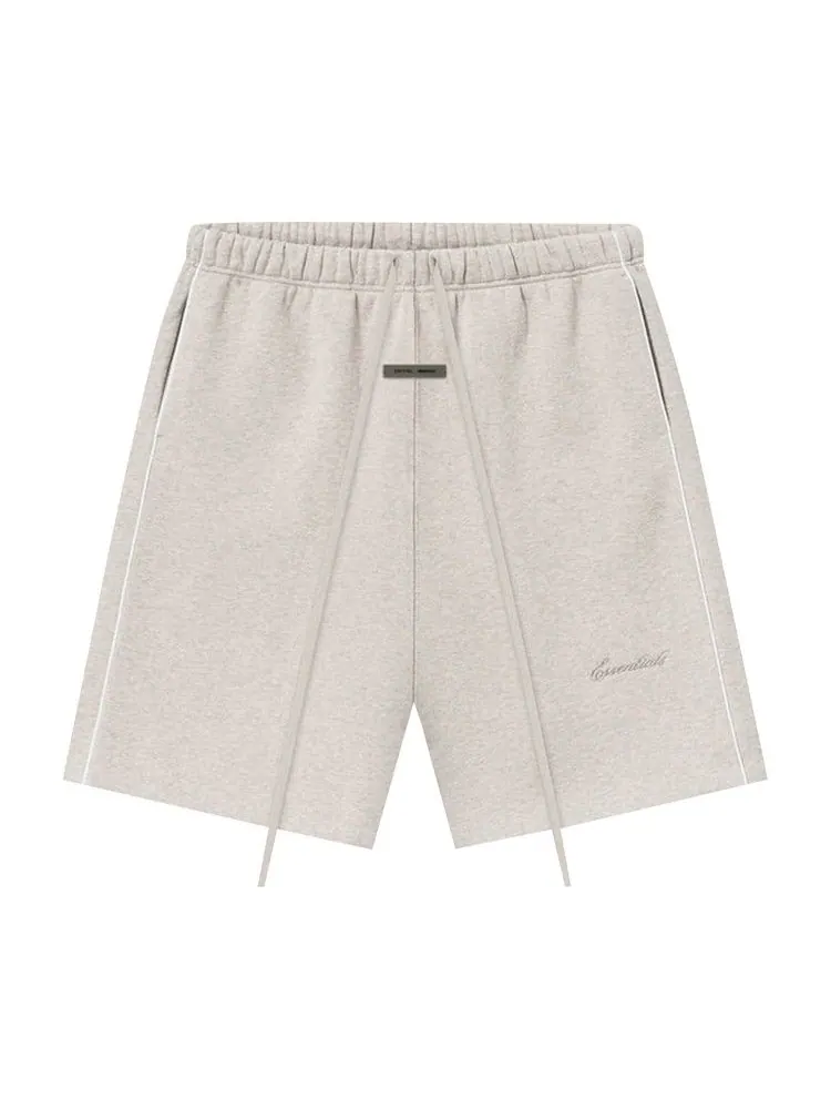 Спортивные шорты Fear of God Essentials Relaxed Fleece Sweatshort With Piping — изображение 1 из 2, белый
