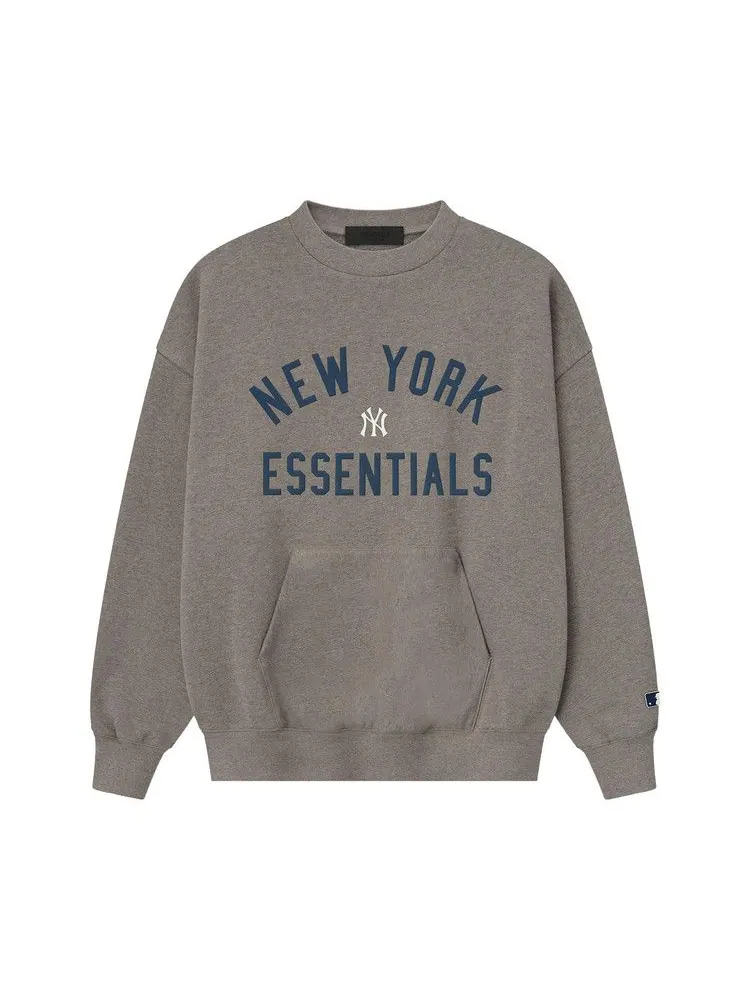 Свитер Fear of God Essentials Yankees Sport Crewneck, Homestead Heather — изображение 1 из 3, серый