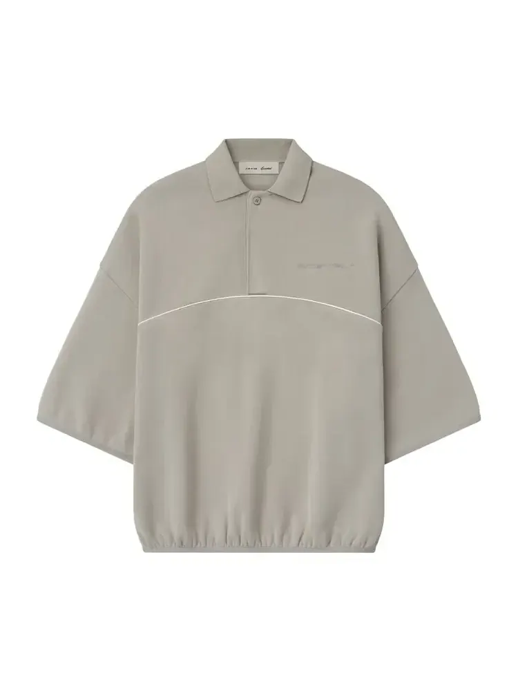 Футболка-поло Fear of God Essentials Active Trace Quarter Sleeve Modern Polo — изображение 1 из 2, серый