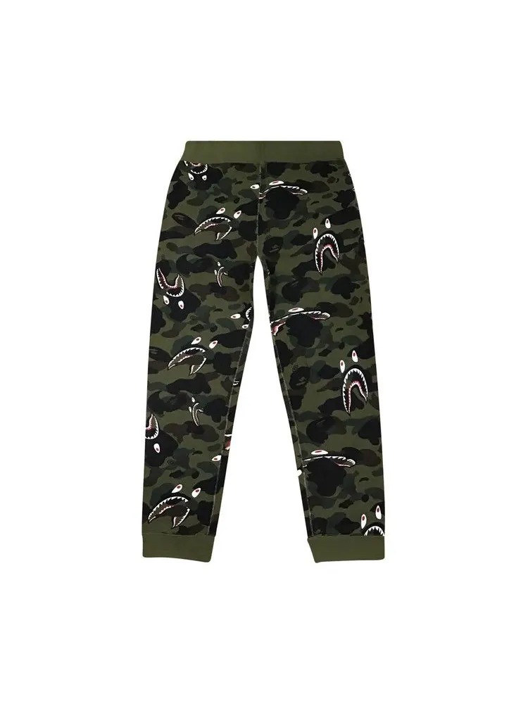 Спортивные брюки BAPE Shark 1st Camo Sweatpants — изображение 1 из 1, зеленый