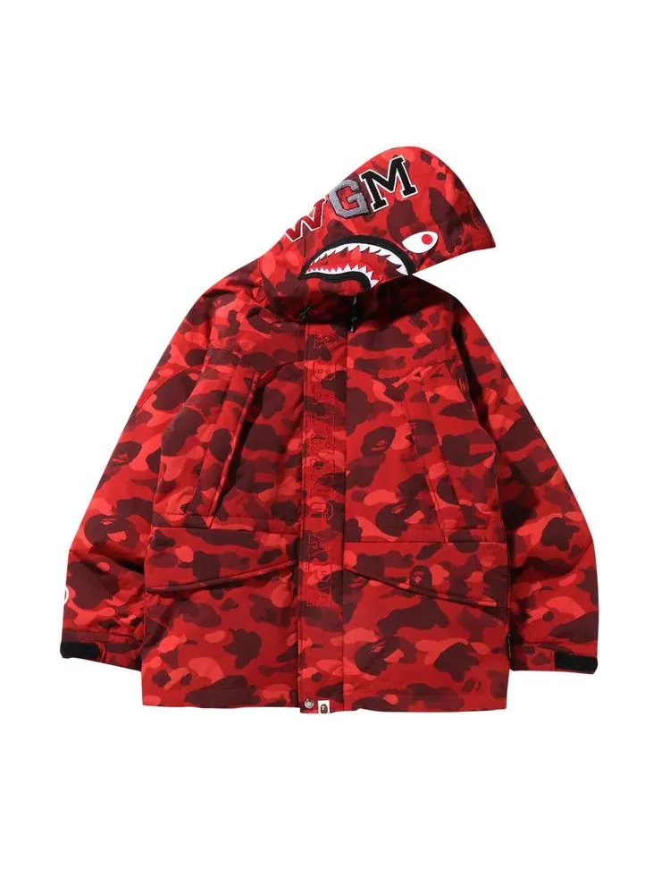 Куртка BAPE Color Camo Shark Snowboard Down Jacket — изображение 1 из 3, красный