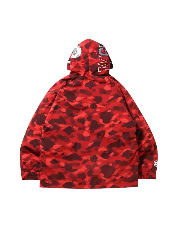 Куртка BAPE Color Camo Shark Snowboard Down Jacket — изображение 2 из 3, красный