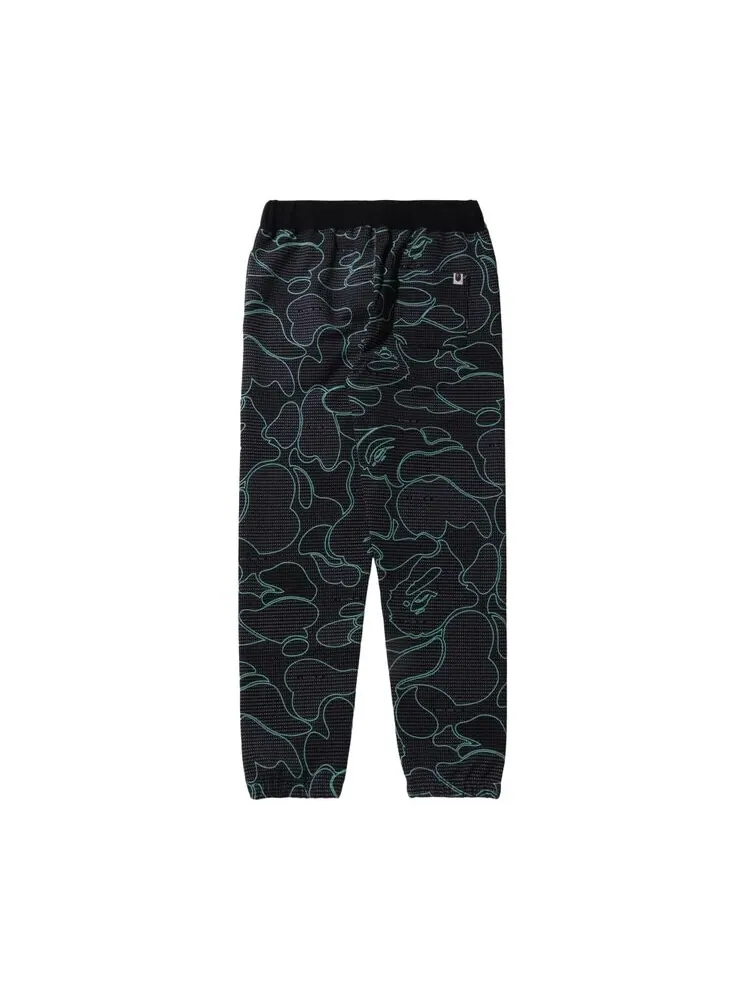 Спортивные брюки BAPE Text Code Camo Sweatpants — изображение 2 из 2, черный