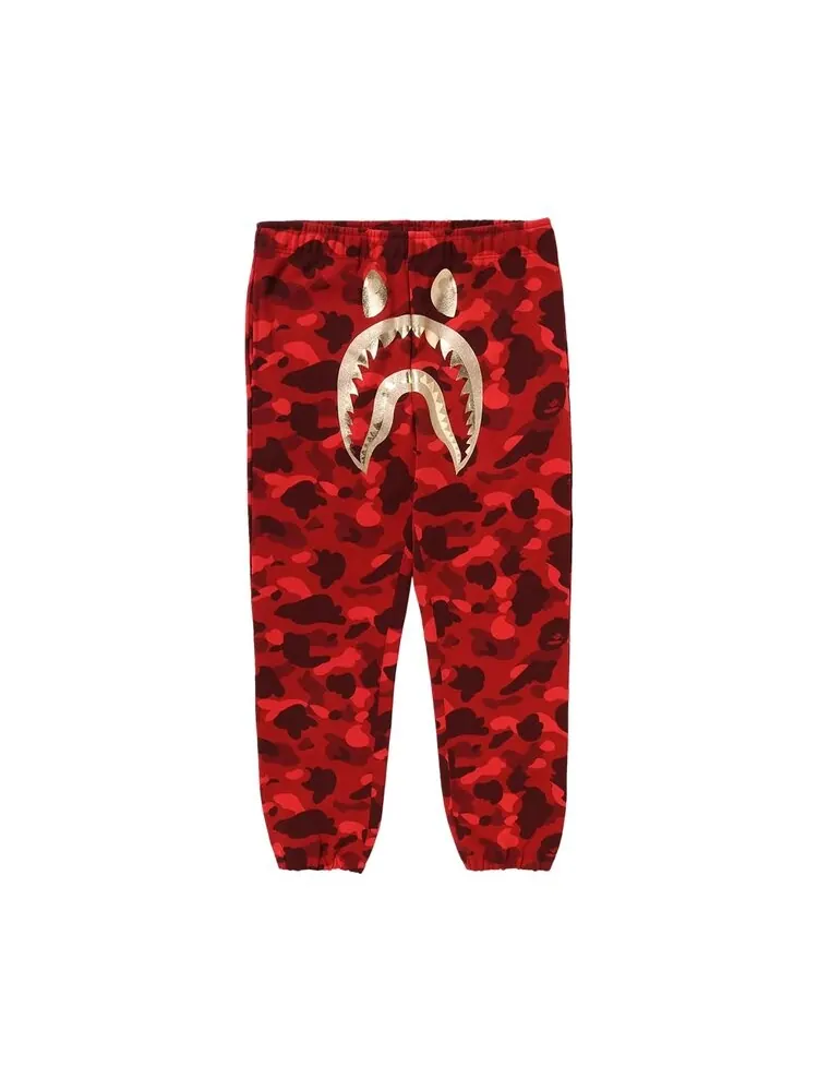 Спортивные брюки BAPE Color Camo Shark Sweatpants — изображение 1 из 2, красный