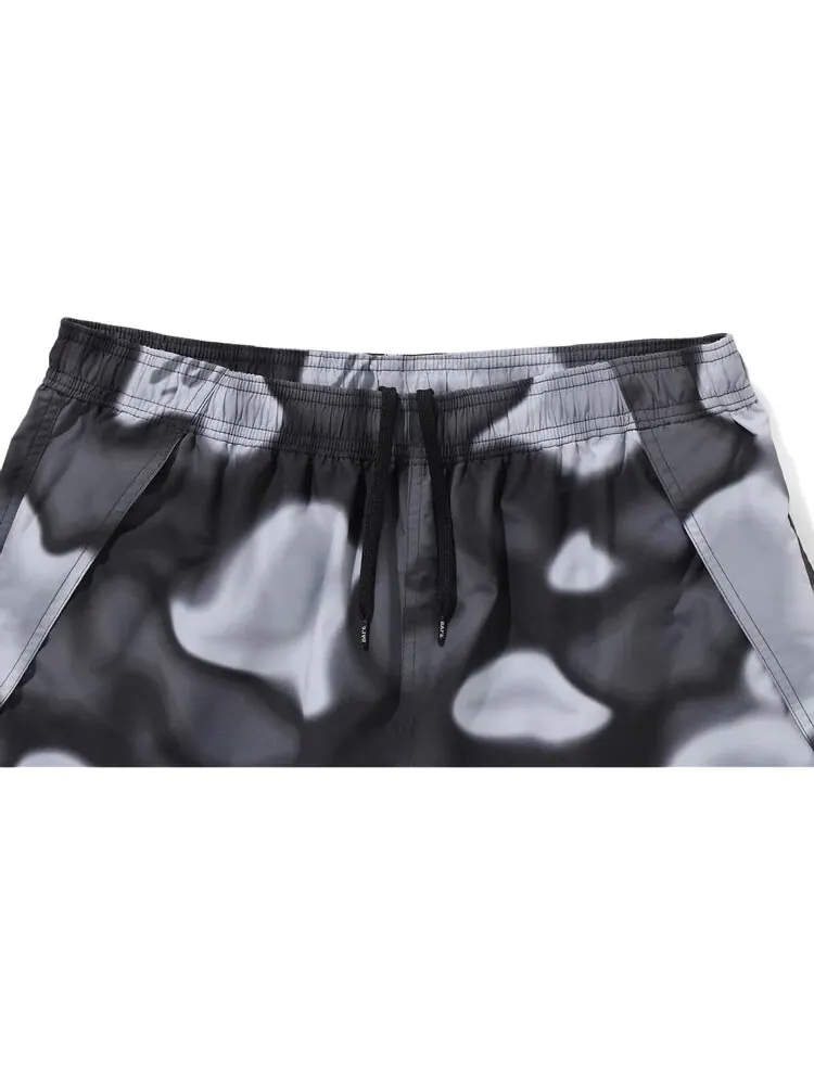 Шорты BAPE Liquid Camo One Point Beach Shorts — изображение 3 из 3, черный
