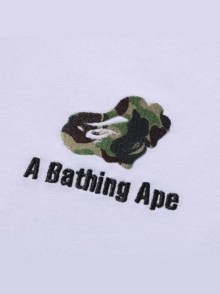 Футболка BAPE ABC Camo Logo Relaxed Fit Tee — изображение 3 из 3, белый