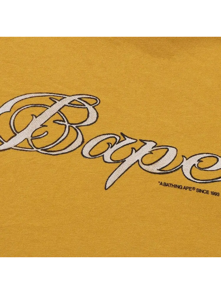 Футболка BAPE Logo Relaxed Fit Tee — изображение 3 из 4, желтый