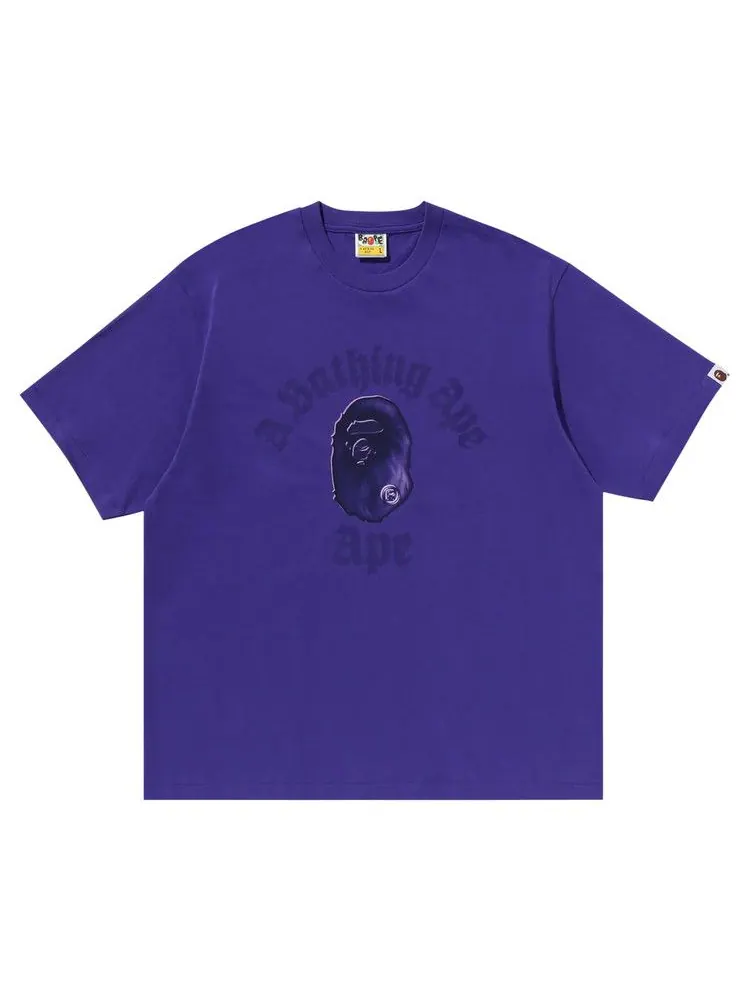 Футболка BAPE Gothic College Relaxed Fit Tee — изображение 1 из 3, фиолетовый