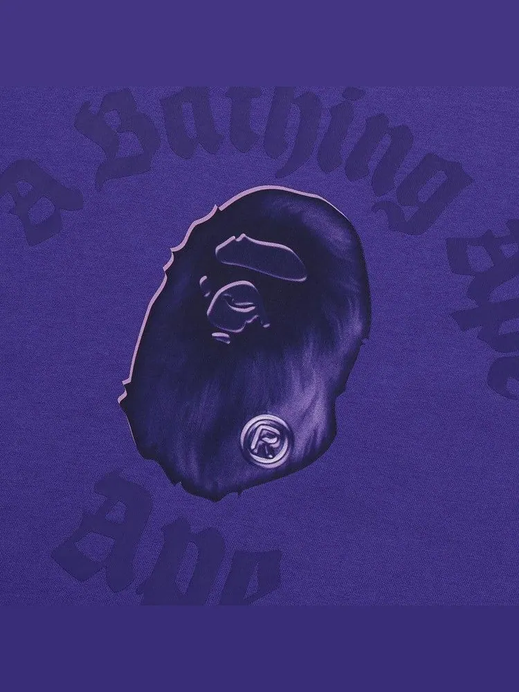 Футболка BAPE Gothic College Relaxed Fit Tee — изображение 3 из 3, фиолетовый