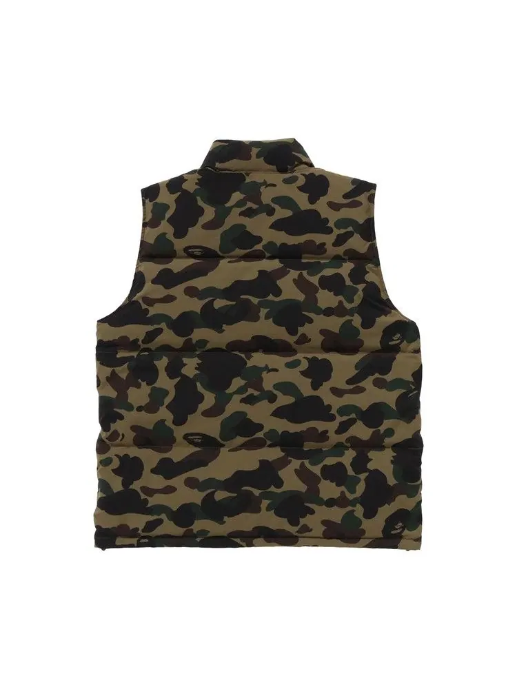 Утепленный жилет BAPE 1st Camo Reversible Down Vest — изображение 2 из 3, зеленый