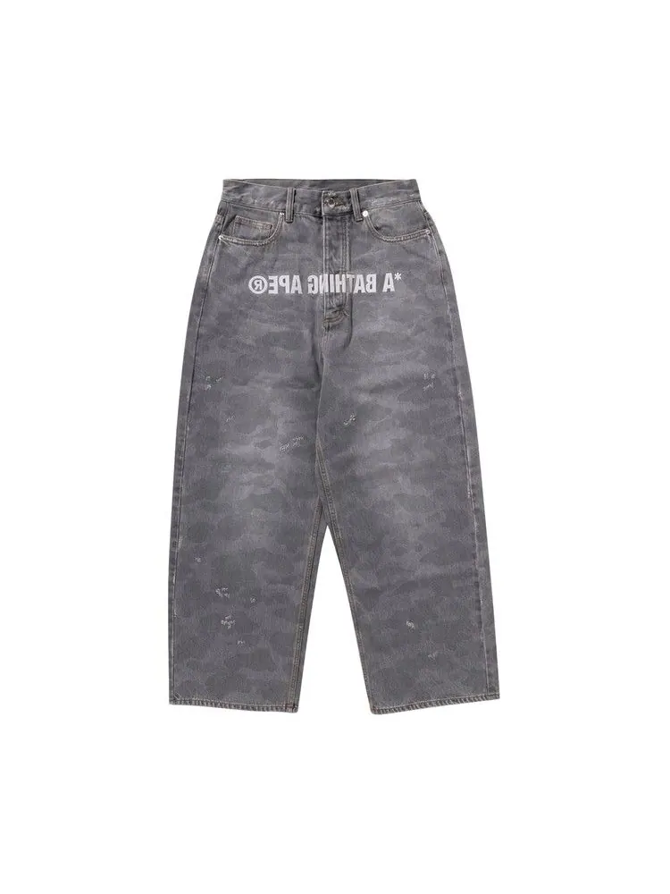 Брюки BAPE 1st Camo Destroyed Loose Fit Denim Pants — изображение 1 из 2, серый