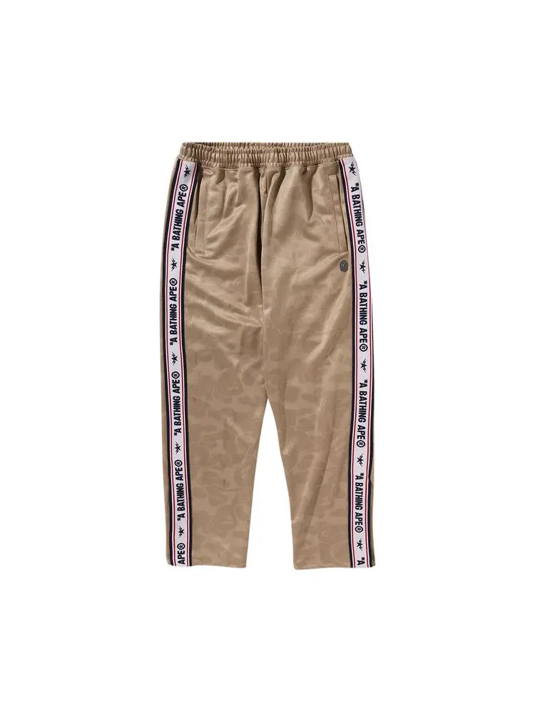Спортивные брюки BAPE Solid Camo One Point Relaxed Fit Sweatpants — изображение 1 из 3, бежевый