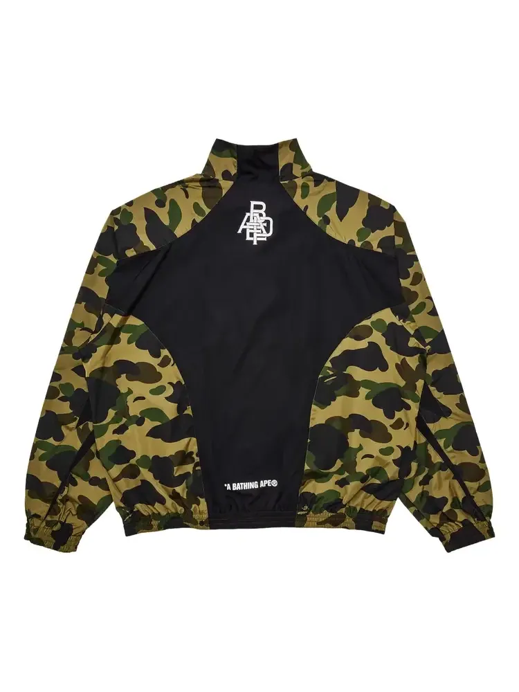 Спортивная куртка BAPE 1st Camo Stand Collar Track Jacket — изображение 2 из 3, зеленый