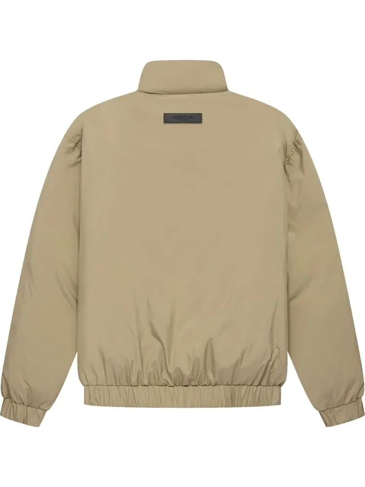 Пуховик Fear of God Essentials Half-Zip Puffer 'Oak' — изображение 2 из 2, зеленый