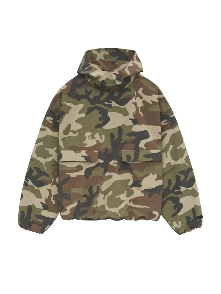 Анорак Fear of God Essentials Military Nylon Hooded Anorak, Woodland Camo — изображение 1 из 2, мульти
