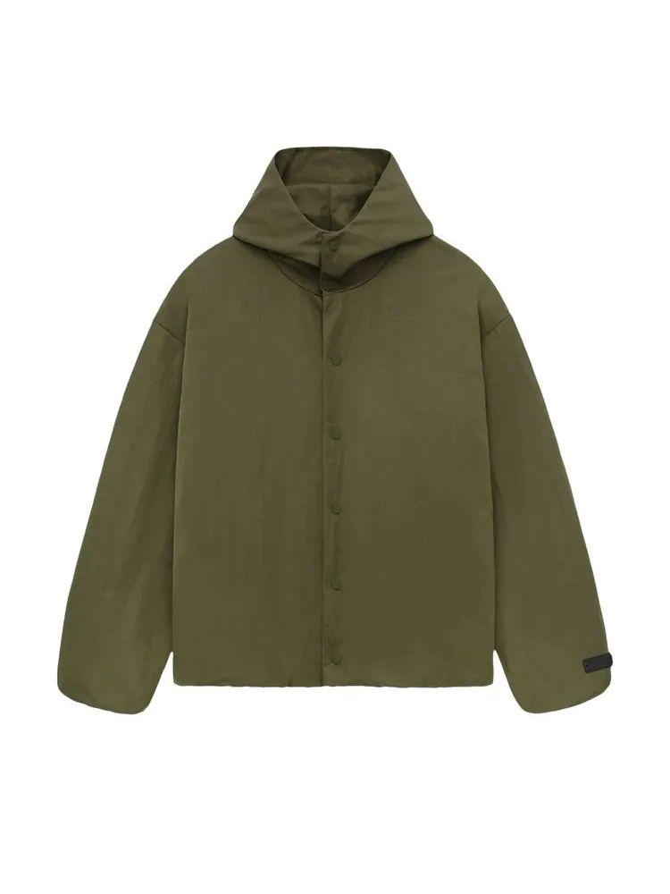 Куртка Fear of God Essentials Textured Nylon Hooded Coaches Jacket Military — изображение 1 из 2, зеленый