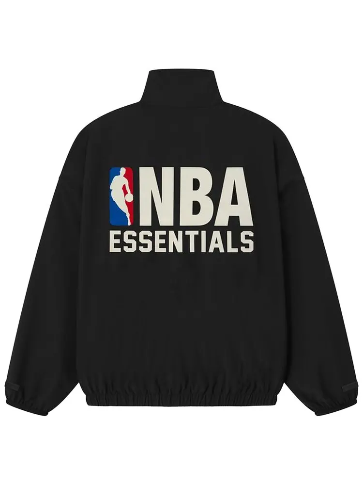 Спортивная куртка Fear of God Essentials из нейлона с половинной молнией, модель NBA — изображение 2 из 3, черный