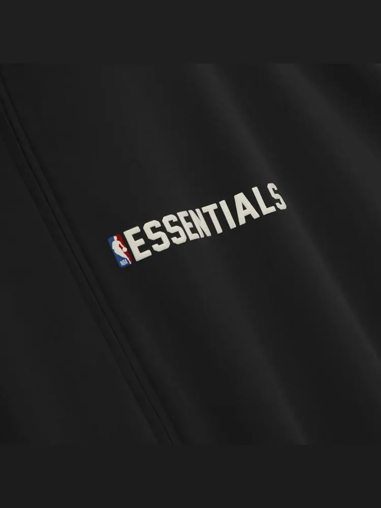 Спортивная куртка Fear of God Essentials из нейлона с половинной молнией, модель NBA — изображение 3 из 3, черный