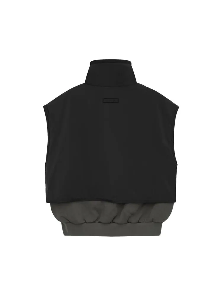 Жилет Fear Of God Essentials Fear of God Essentials Nylon Fleece Mockneck Vest — изображение 2 из 2, черный