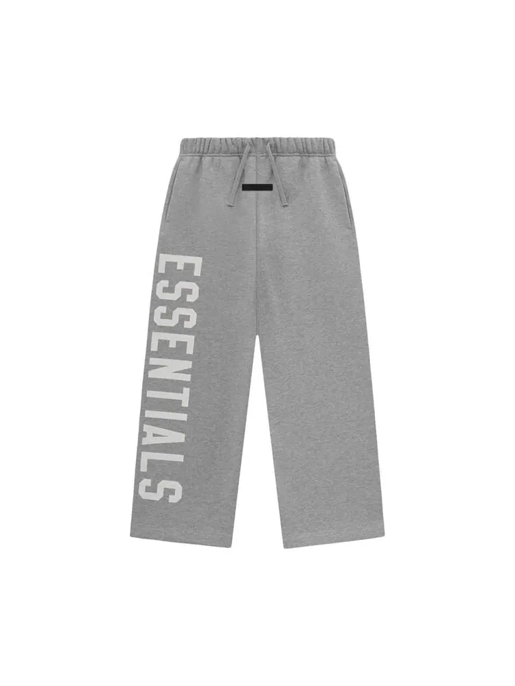 Спортивные брюки Fear of God Essentials Kids Fleece Relaxed Sweatpant Dark Heather — изображение 1 из 2, серый